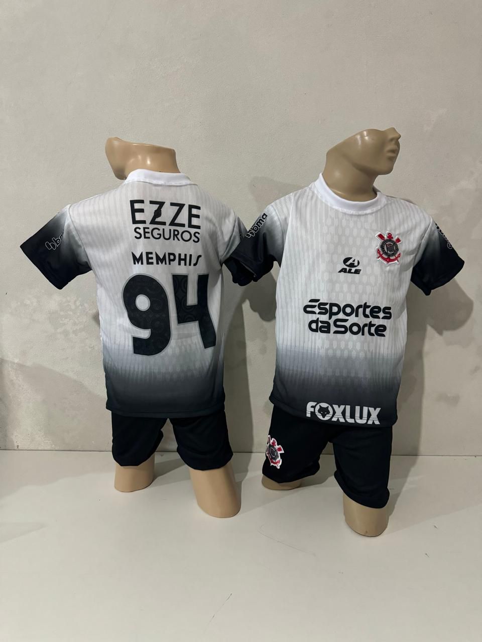 Conjunto Infantil Do Corinthians branco tamanho 2,4,6,8,10,12,14